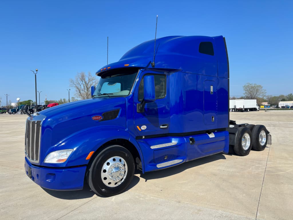 2022 Peterbilt