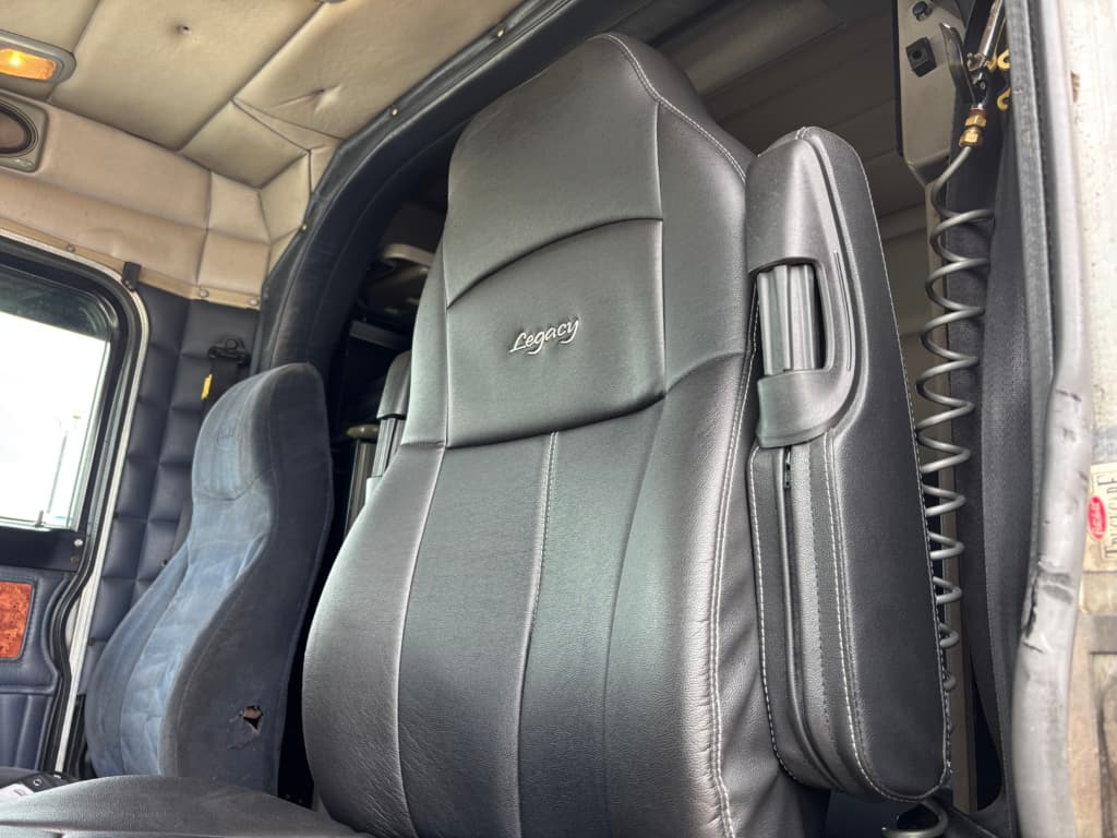 2005 Peterbilt