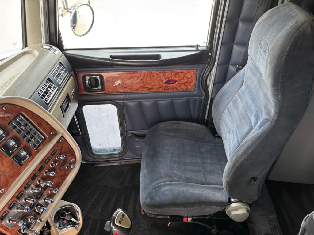 2005 Peterbilt
