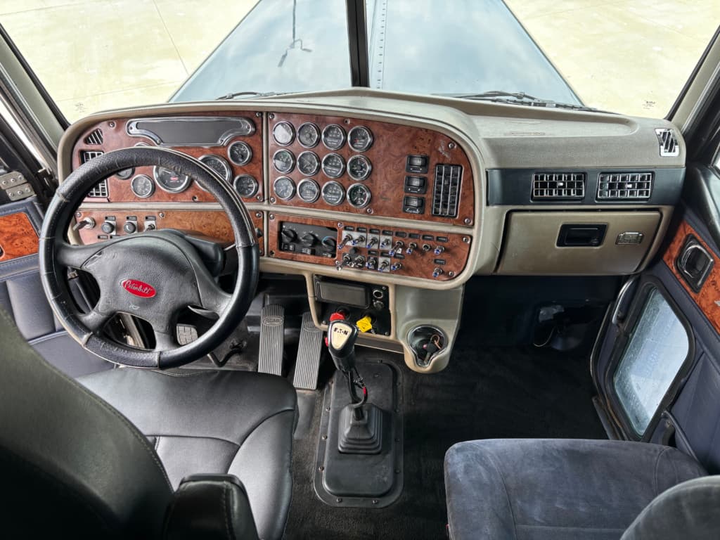 2005 Peterbilt