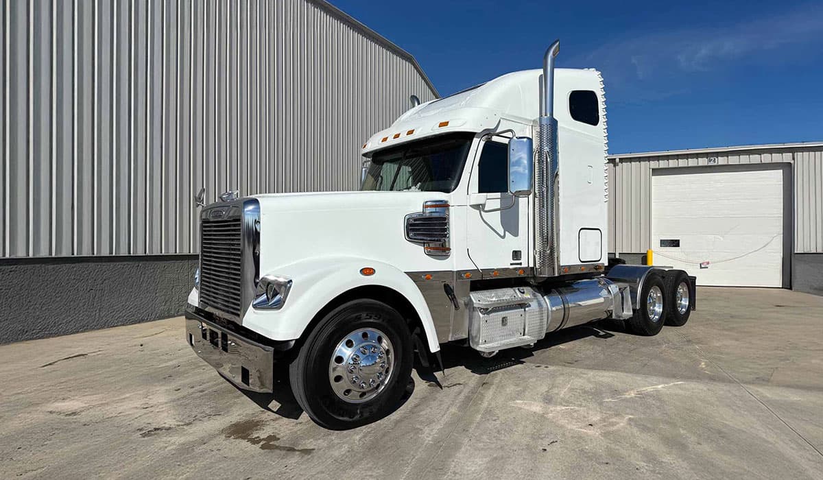 FREIGHTLINER CORONADO: THE ULTIMATE BUYING AND SELLING GUIDE